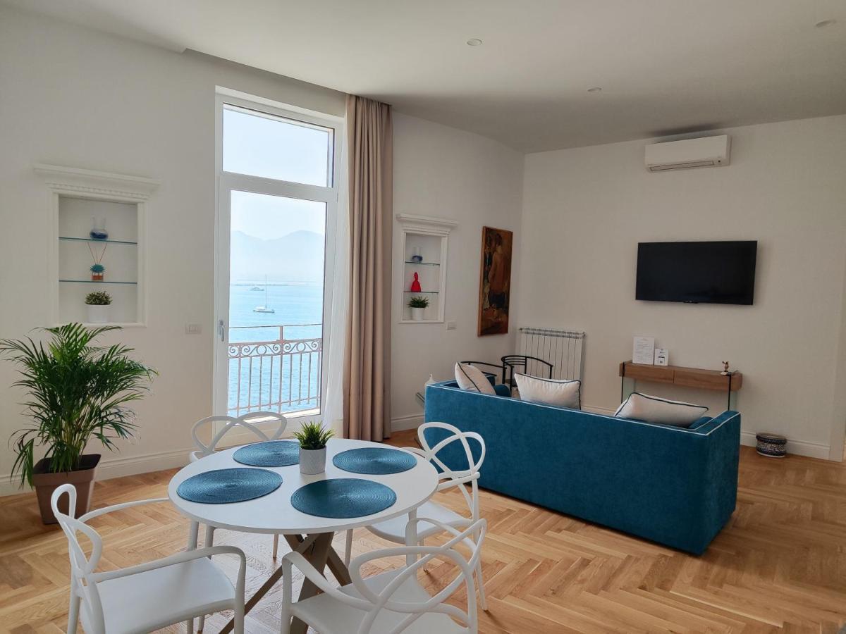 Santa Lucia Luxury Apartment نابولي المظهر الخارجي الصورة