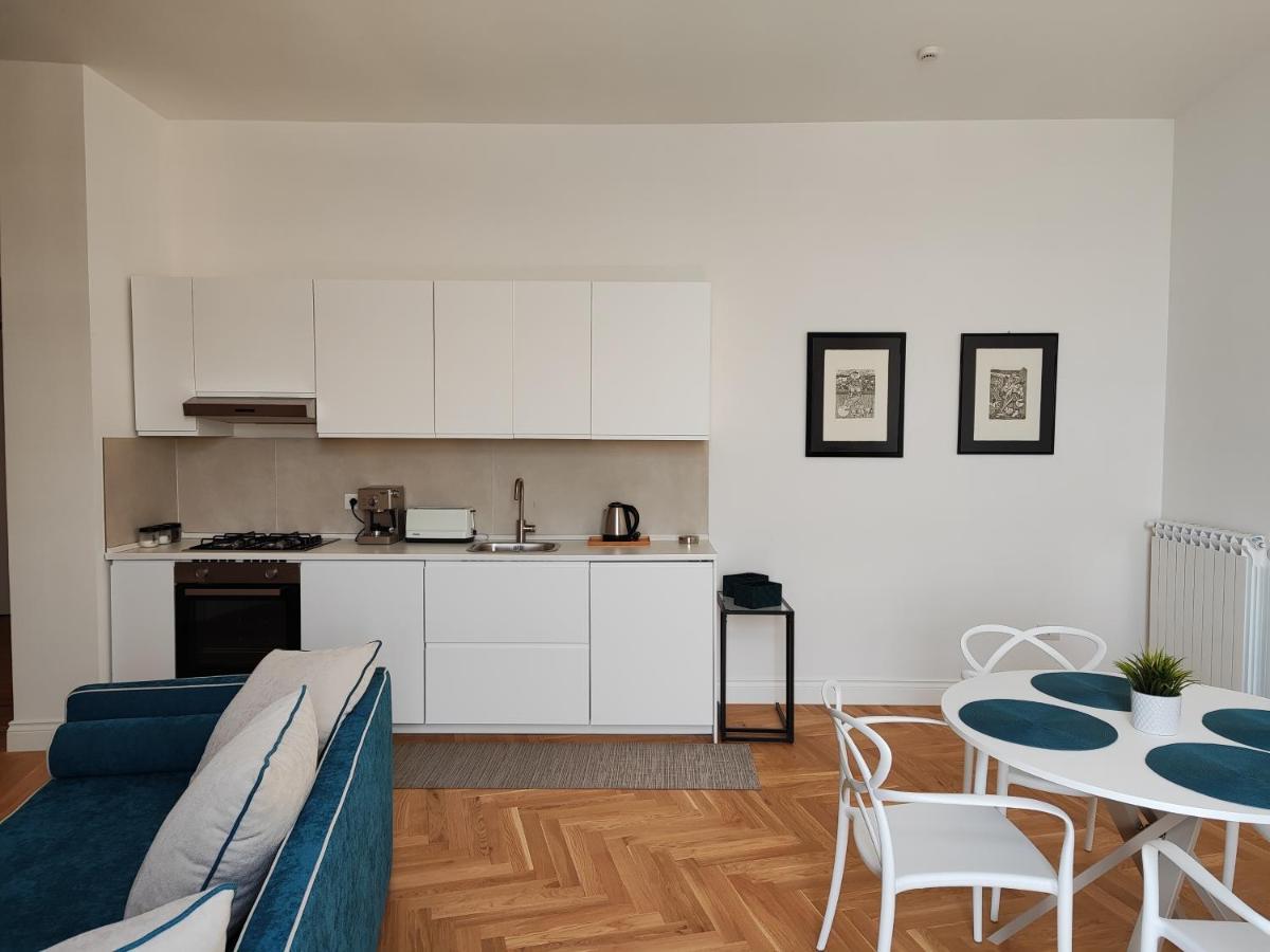 Santa Lucia Luxury Apartment نابولي المظهر الخارجي الصورة